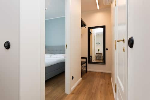 Standard Apartment (8) | 1 bedroom, iron/ironing board, free WiFi, bed sheets