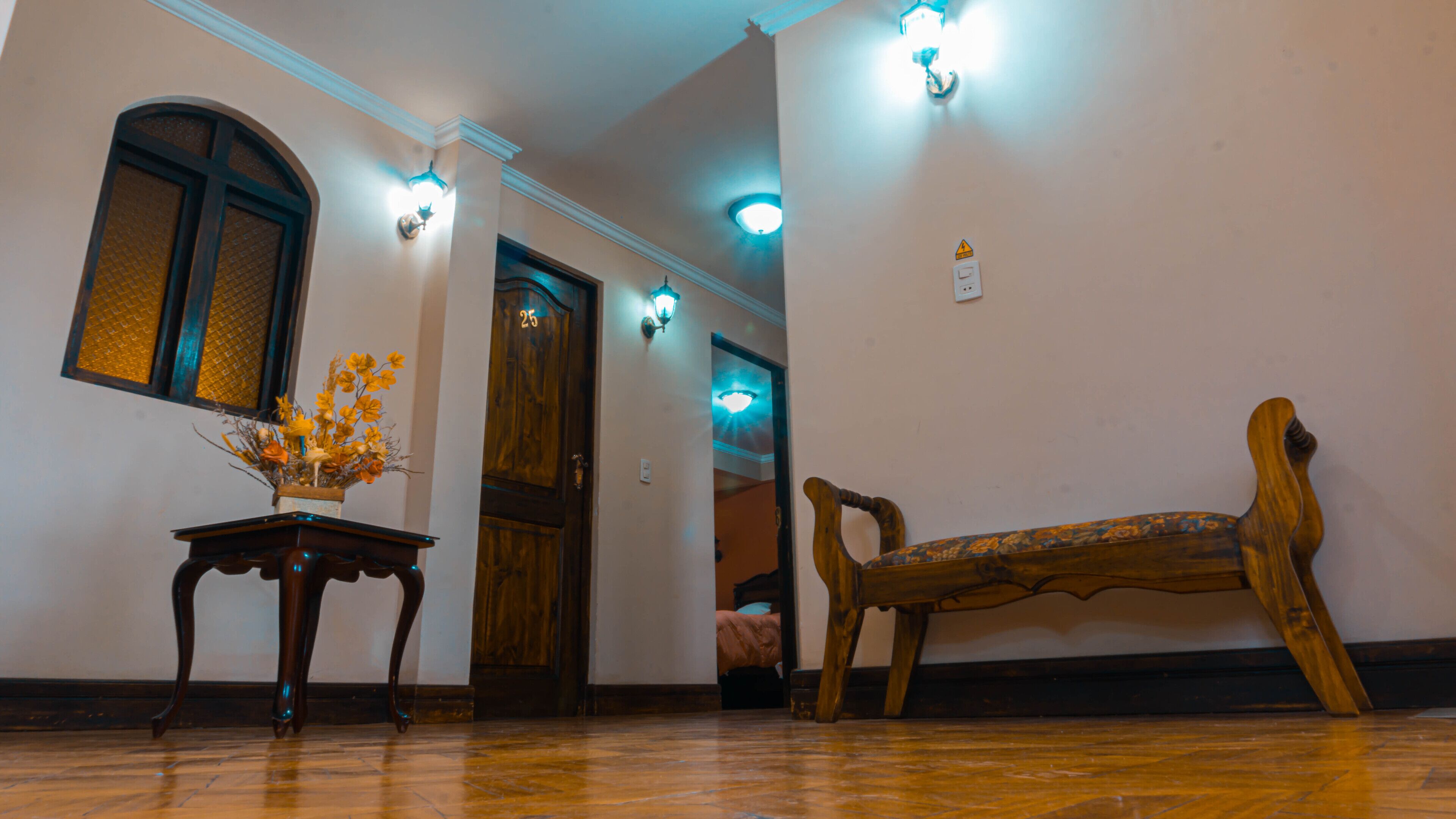 Televisión de 36 pulgadas con canales por cable 