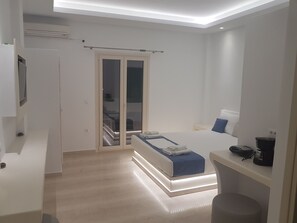 Villa - 3 sovrum - bubbelpool | Värdeförvaringsskåp på rummet, individuell inredning och unika möbler