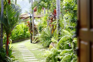 Bungalow (  2  ) | 2 habitaciones, caja de seguridad en la habitación y escritorio 