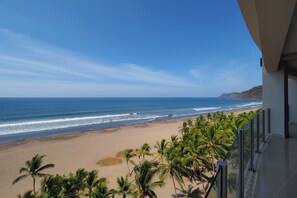 View from property - Condominio Diamante del Sol by CRHR (Jacó)