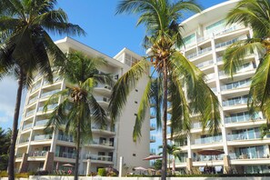Lobby - Condominio Diamante del Sol by CRHR (Jacó)