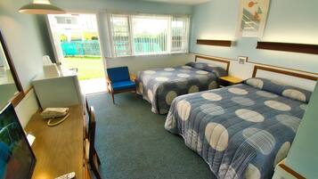 Junior Room, 2 Double Beds | Iron/ironing board, free WiFi, bed sheets