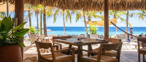 5 restaurants, breakfast, lunch served; local and international cuisine