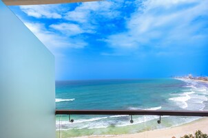 Altitude Suite Ocean Front | Terraza o patio