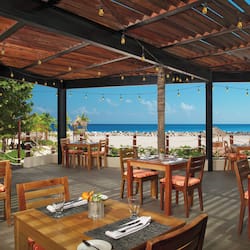 8 restaurants, breakfast, dinner served; Italian cuisine