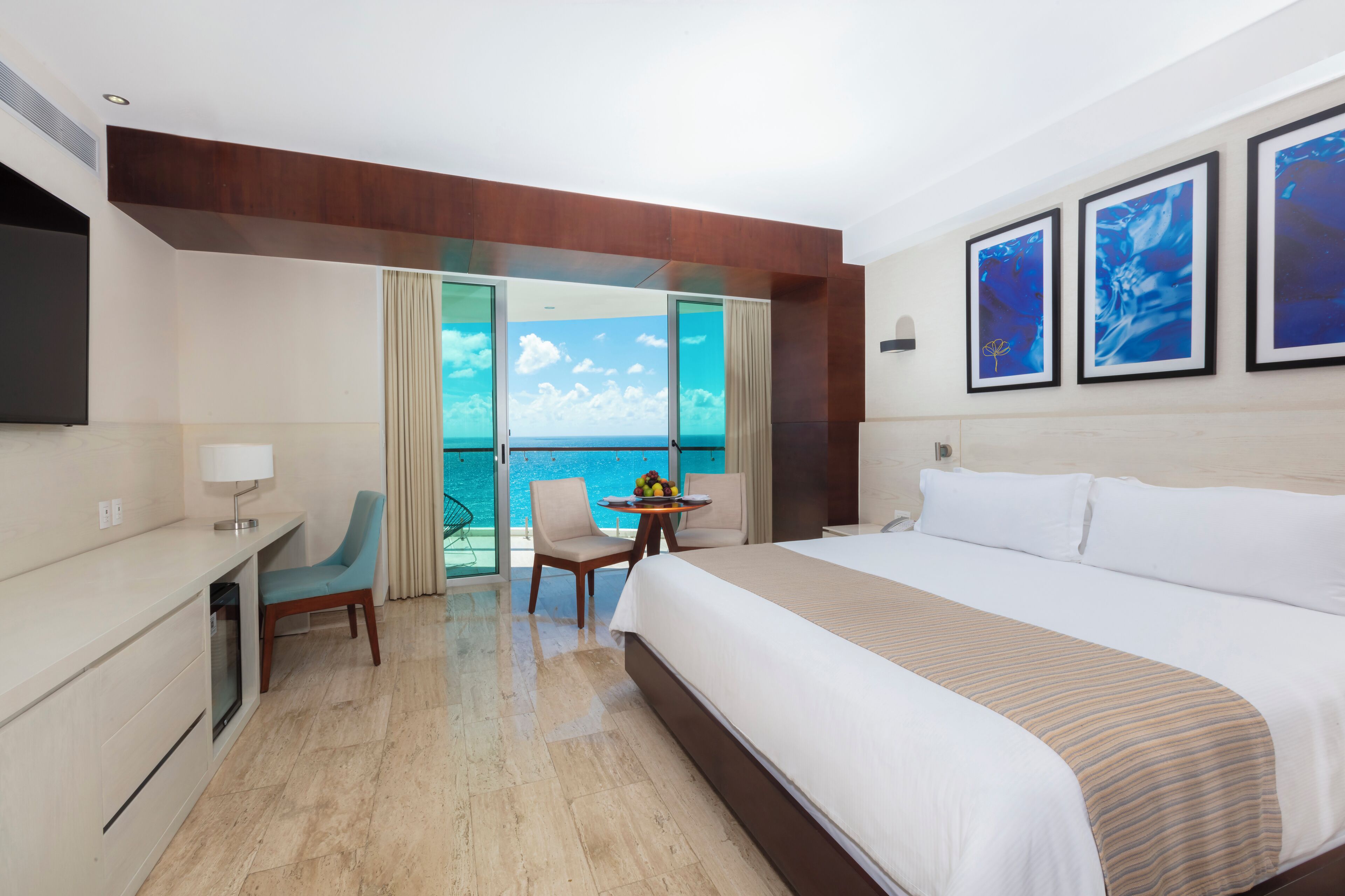 Altitude Master Suite | Minibar, coffres-forts dans les chambres, bureau, chambres insonorisées