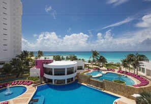 4 outdoor pools