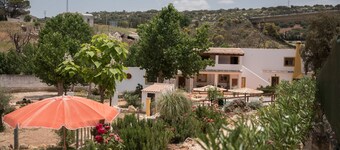 Spacious Traditional Andalucian Farmhouse with Stunning Private Pool.