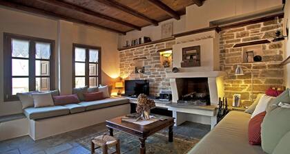 PELION HÄUSER | Villa DIONI entspannen Sie in einer ruhigen Villa mit einem kleinen Kühlbecken