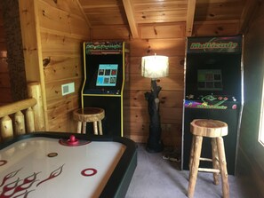 Spielezimmer