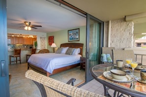 Iron/ironing board, WiFi (free), bed sheets - SPECTACULAR OCEANFRONT VIEWS, BEAUTIFUL STUDIO! (Lahaina)
