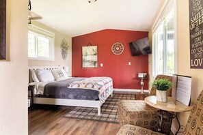 1 habitación, tabla de planchar con plancha, wifi y ropa de cama