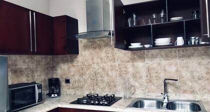 Walkable to Downtown/Stadium/Hosp. St Ines. 2B/2B Apartment + Terrace 2nd Floor