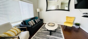 Marchez jusqu'à la vieille ville historique de Colorado et ses magasins, à 5 minutes en voiture du jardin des dieux! 