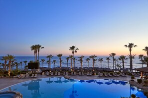 Indoor pool, outdoor pool, pool loungers - Atlantica Golden Beach -Adults Only (Kissonerga)