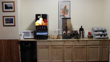 Free daily buffet breakfast