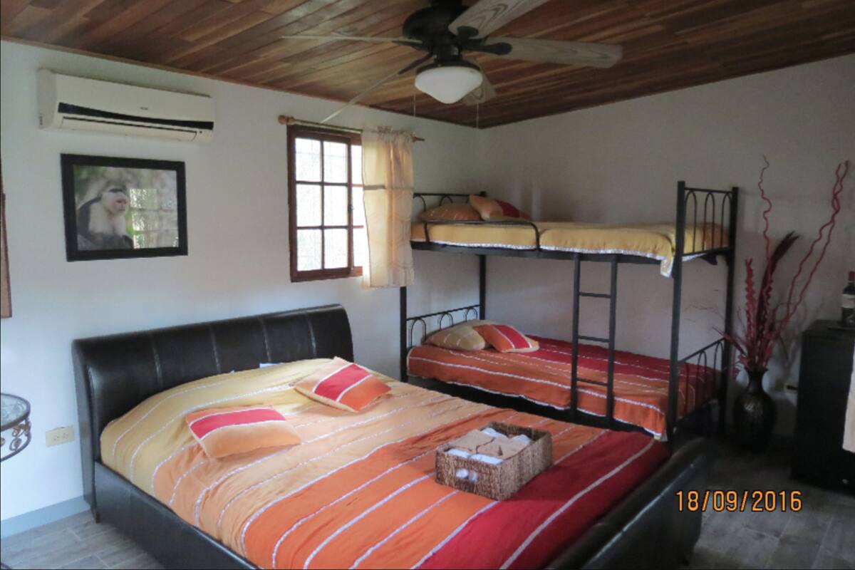 Basic Double Room (Lula´s Cottage) | In-room safe, iron/ironing board, rollaway beds