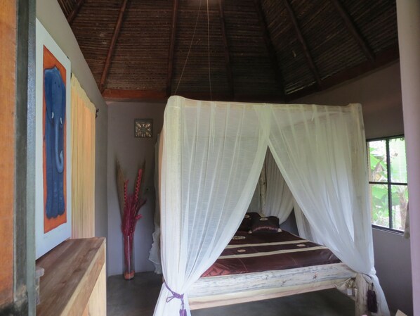 Standard Bungalow (Lili´s Cottage) | In-room safe, iron/ironing board, rollaway beds