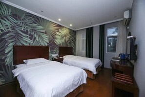 In-room safe, free WiFi