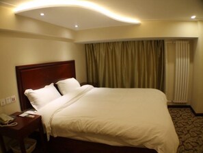 In-room safe, free WiFi, bed sheets - GreenTree Inn TianJin JinNan ShuangLin Metro Station Express Hotel (Tianjin)