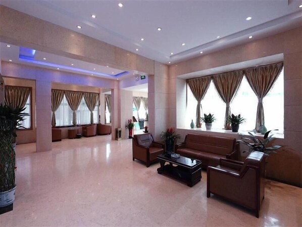 Lobby sitting area - GreenTree Alliance Shanghai PuDong WaXie Jianshe Rd. Hotel (Shanghai)