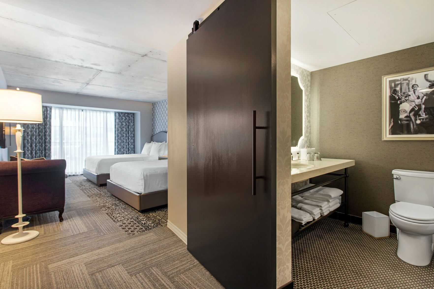 1 bedroom, Egyptian cotton sheets, premium bedding, pillowtop beds