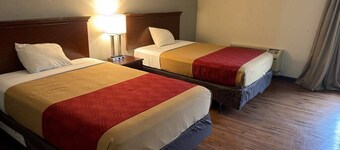 OYO Greenridge Hotel