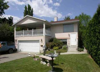 Beach Access Kelowna Rental Home Upper Unit by KVR