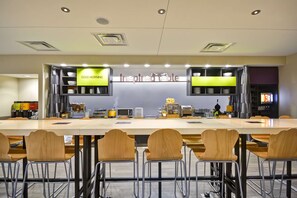 Desayuno bufé gratuito y diario