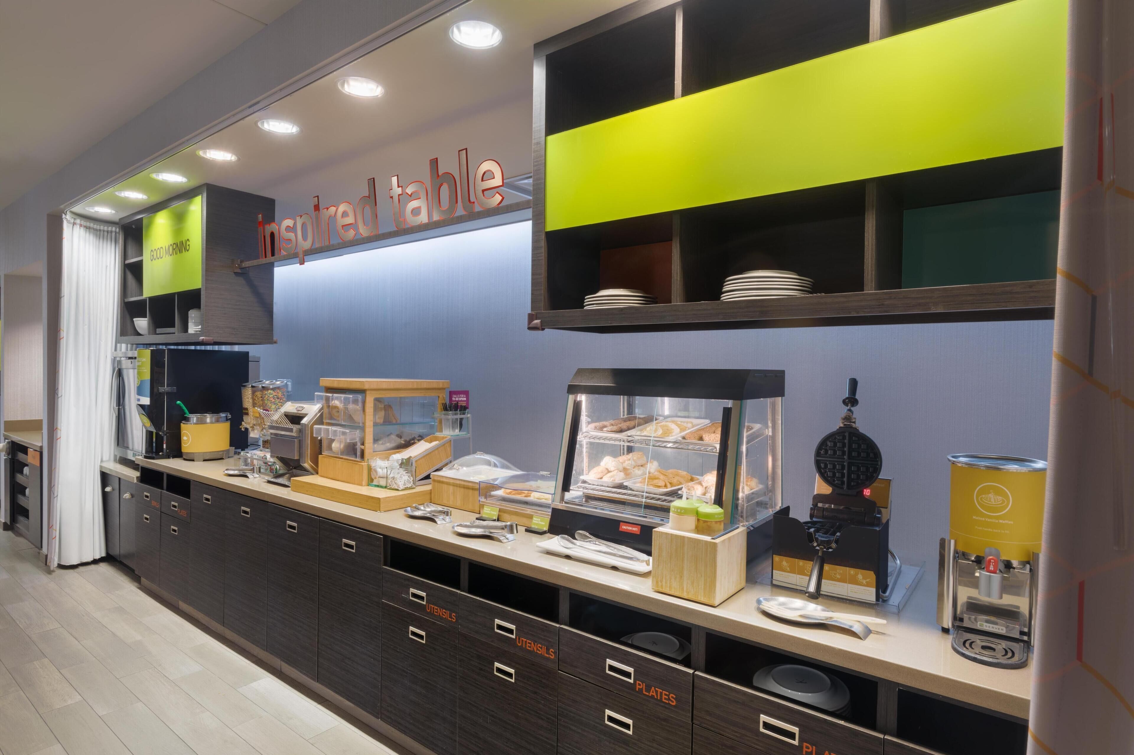 Free daily buffet breakfast 
