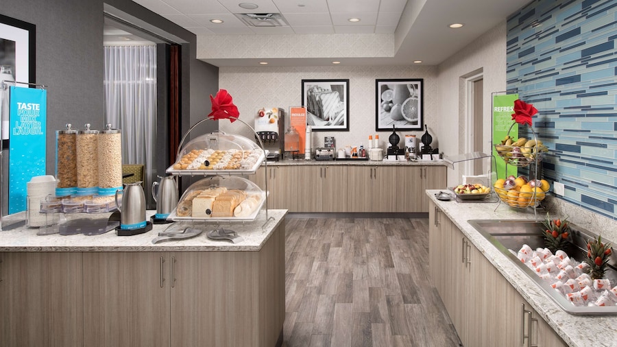 Hampton Inn Miami - Airport East, FL