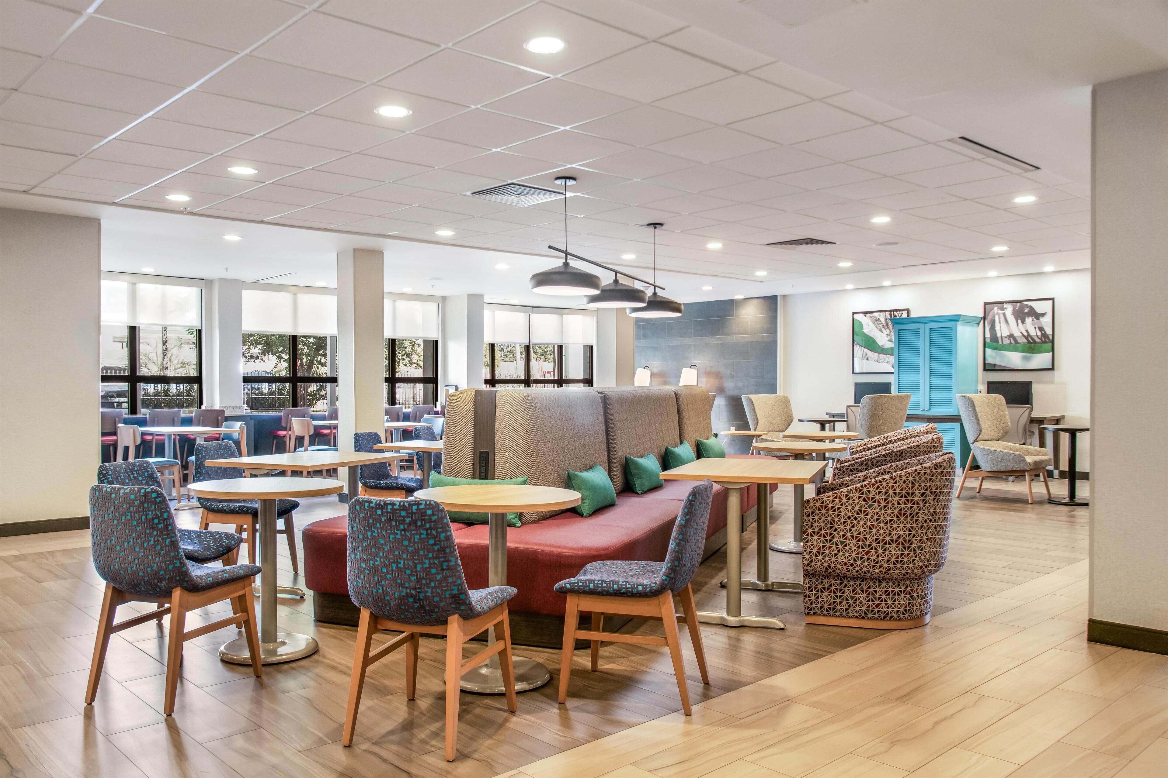 Foto - Home2 Suites Pensacola I-10 At North Davis Hwy