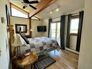 4 Schlafzimmer, Schreibtisch, Bügeleisen/Bügelbrett, kostenloses WLAN