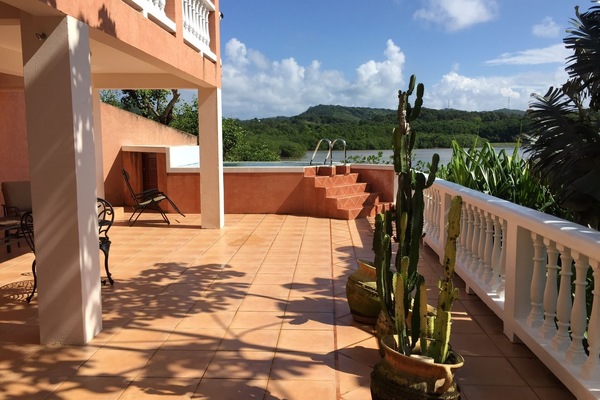 Caribbean living at it's best! Large lower patio with plunge pool.