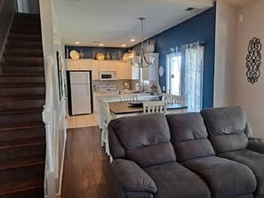 Smart TV, fireplace, books