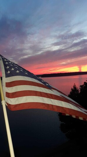 Summer sunset on Lake Barkey