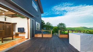 (Age of 13 years or older can stay) Annex Villa, Non Smoking with Open-Air & Indoor Bath | 1 bedroom, free WiFi, bed sheets