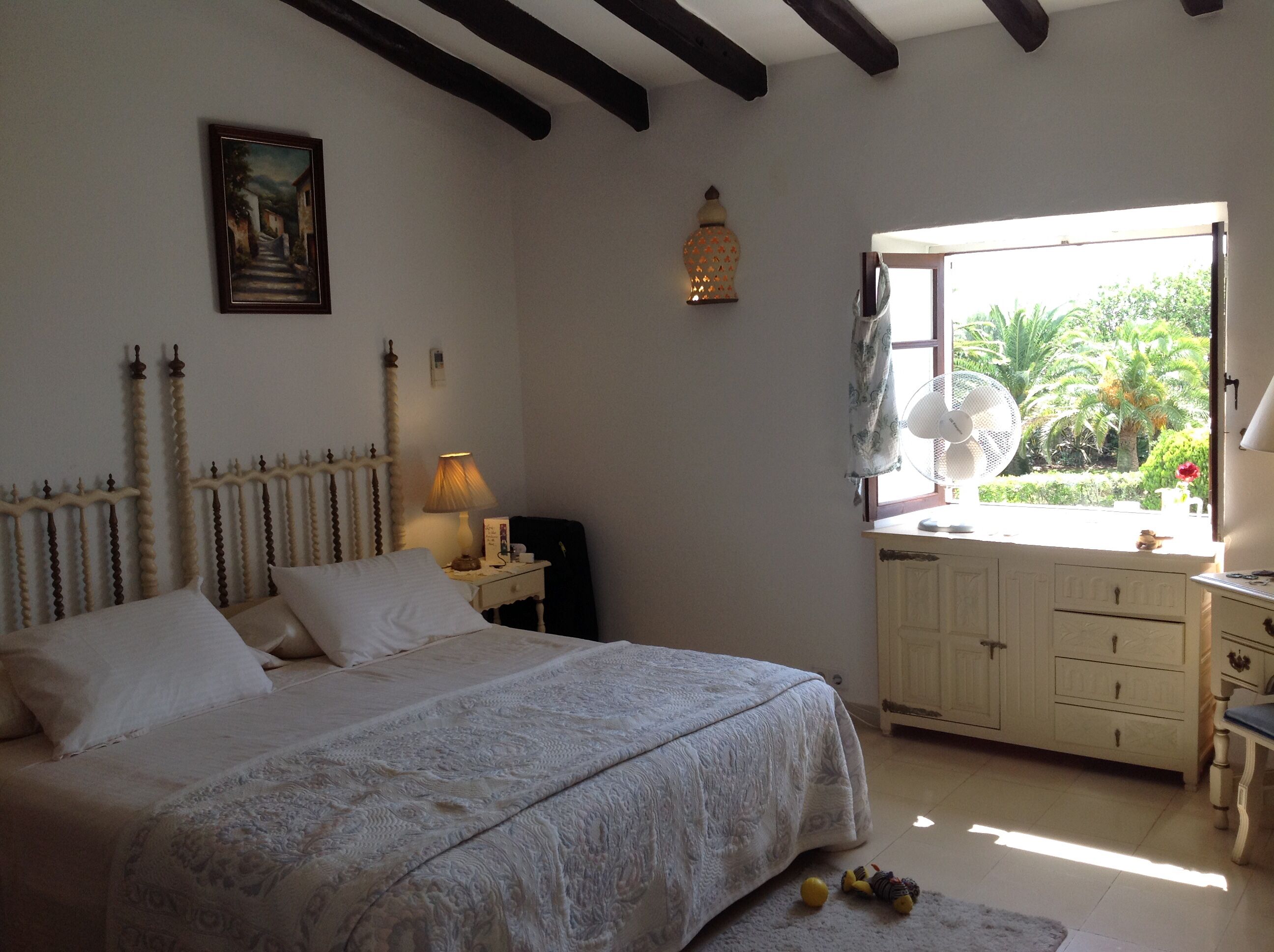6 bedrooms, in-room safe, iron/ironing board, free WiFi