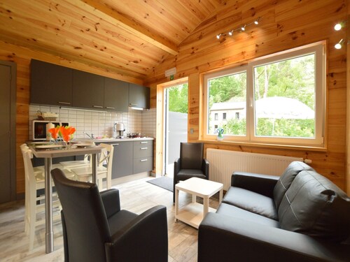 Chalet près de Durbuy avec Jardin Privé