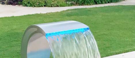 Et oppvarmet basseng