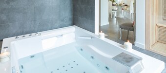 VILLA RASENA 6 sovepladser, villa med privat pool til eksklusiv brug!