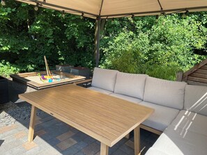 Terrace/patio - Beautiful vacation home on the Silbersee with free WLAN (Frielendorf)