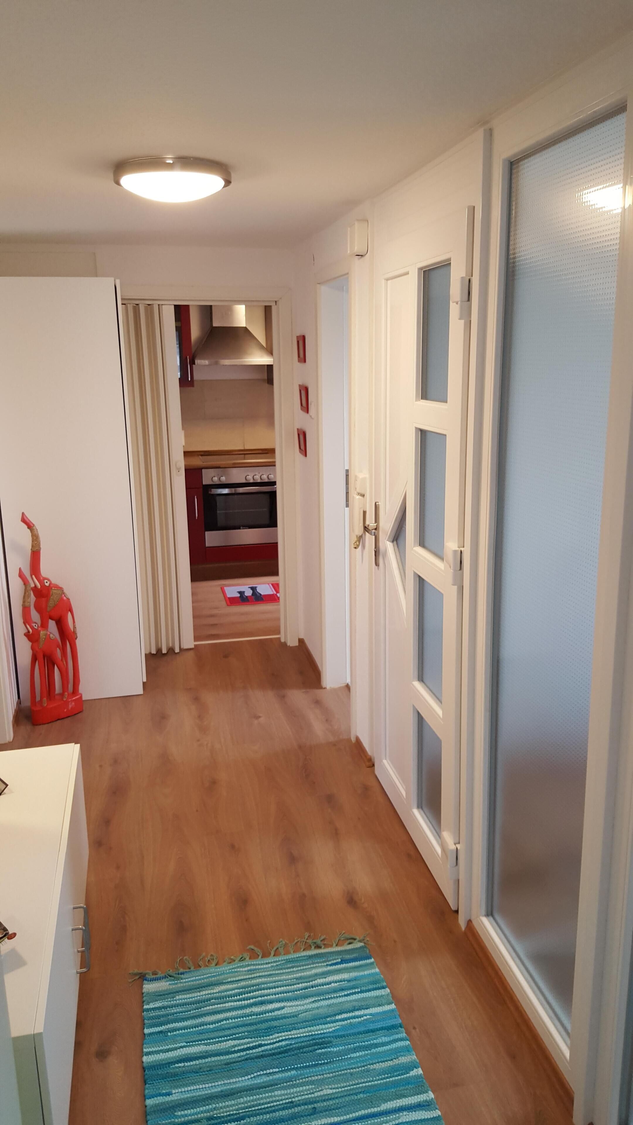 冰箱、微波炉、烤箱、炉灶