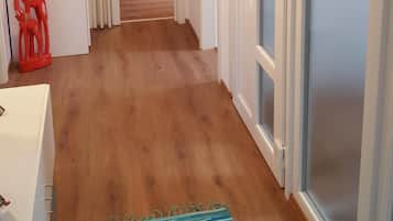 冰箱、微波炉、烤箱、炉灶