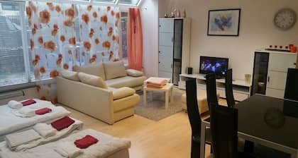 ELW sonnig,Terasse, bis zu 11Schlafpl. 134 qm Wohnfl. in Einfamilienhaus