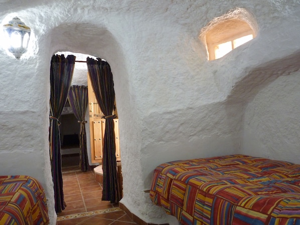 2 bedrooms, desk, soundproofing, iron/ironing board