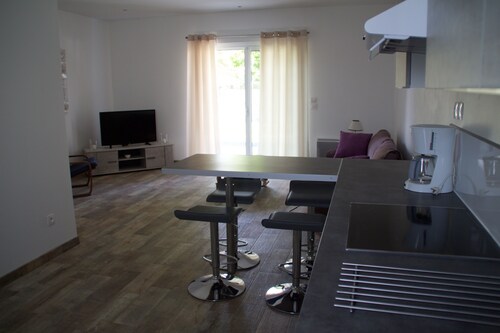 Charmante Wohnung T3 (2 Schlafzimmer) Patio und Terrasse