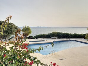 Alberca al aire libre 