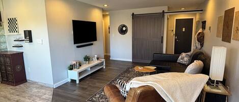 Smart TV, DVD player, ping pong, books